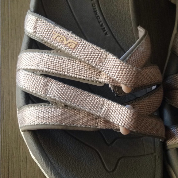 teva sandals rose gold